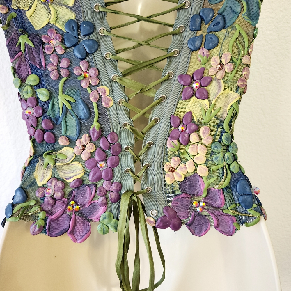 Ema Savahl 'Couture' Line Floral Embroidered Red Carpet Corset Top - Picture 9 of 14